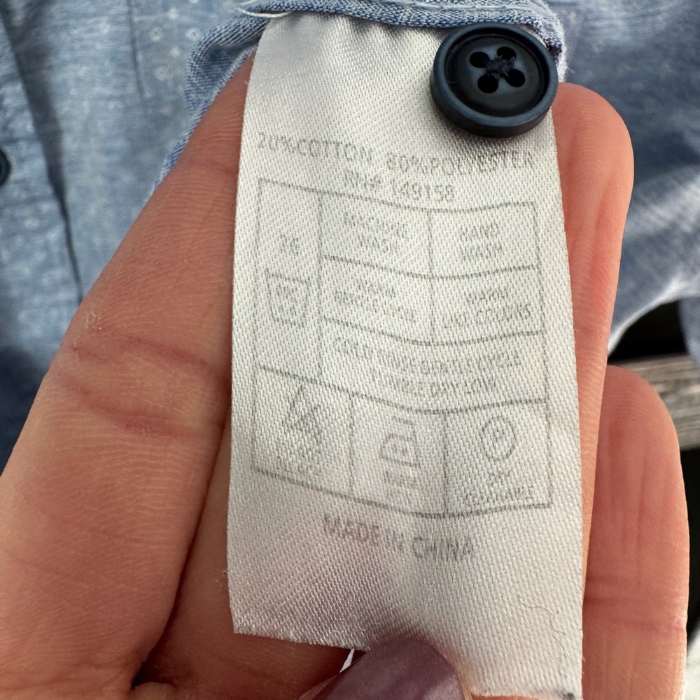 Stylish Blue Patterned Men's Button Down Shirt - image 3